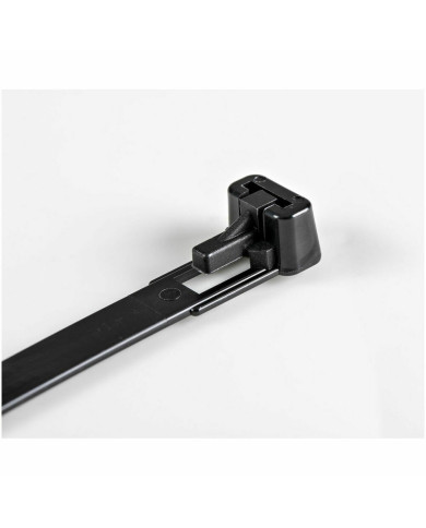 Flanges for cables Startech CBMZTRB8BK           Black