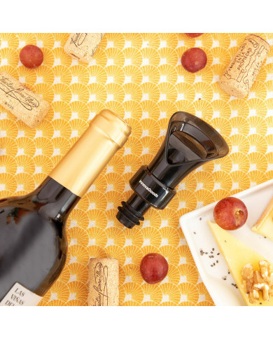 2-in-1  Wine Stopper with Pourer and Aerator Wintopp InnovaGoods