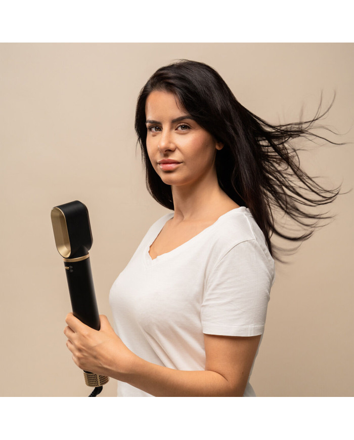 Ionic Multifunctional Air Dryer and Styler Brush with Coanda Technology and 7 Accessories Wavify InnovaGoods