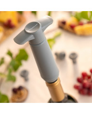 Vacuum Pump and Wine Stoppers Winuum InnovaGoods (4 caps)