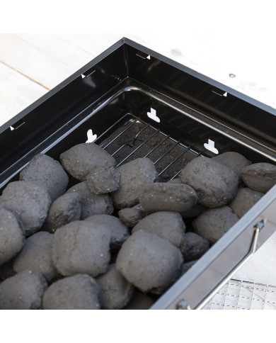 Folding Portable Barbecue for use with Charcoal BearBQ InnovaGoods